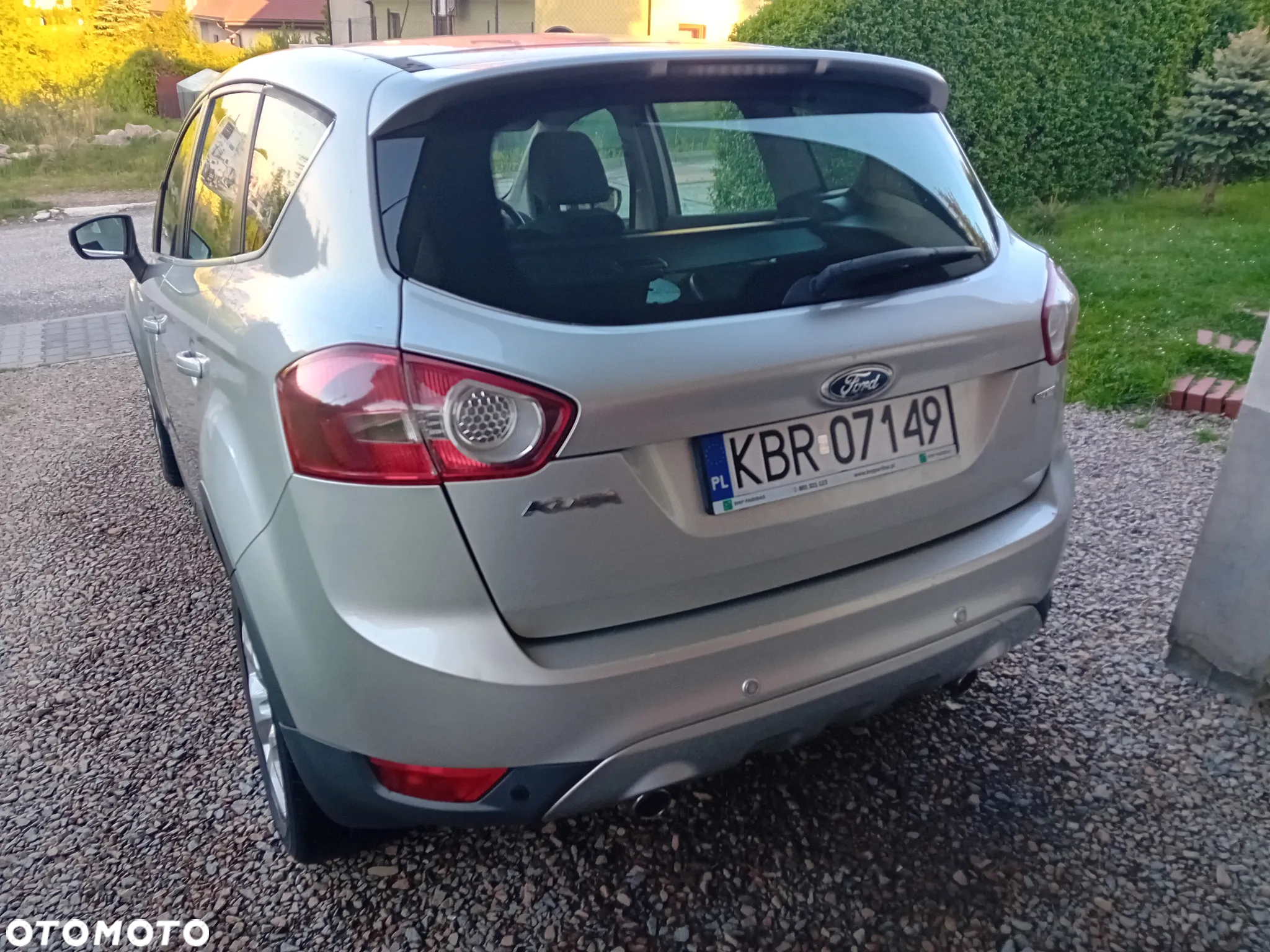 Ford Kuga 2.0 TDCi 4x4 Trend - 4