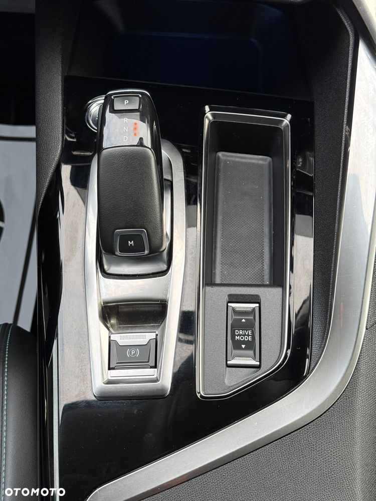 Peugeot 3008 BlueHDi 130 Stop & Start EAT8 GT Pack - 32