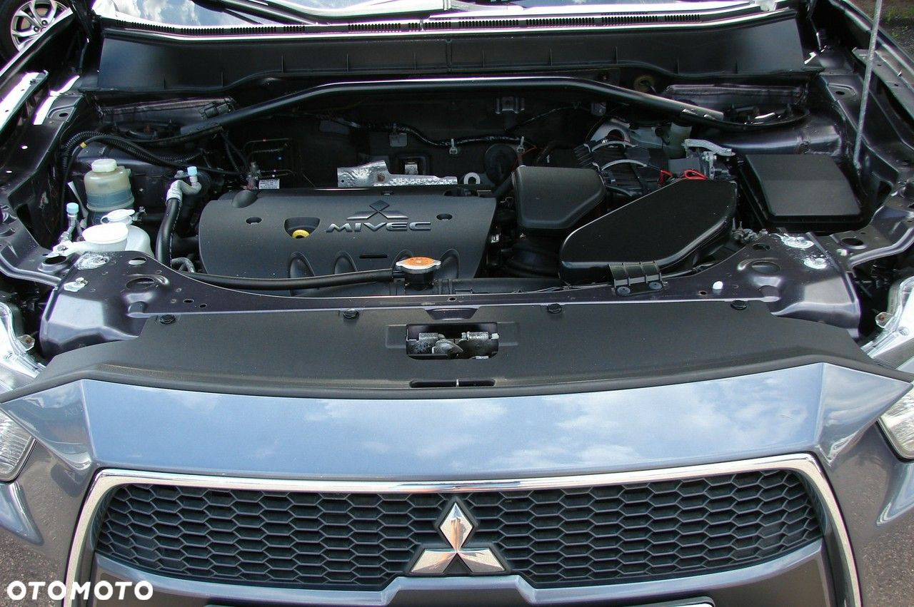 Mitsubishi Outlander - 21