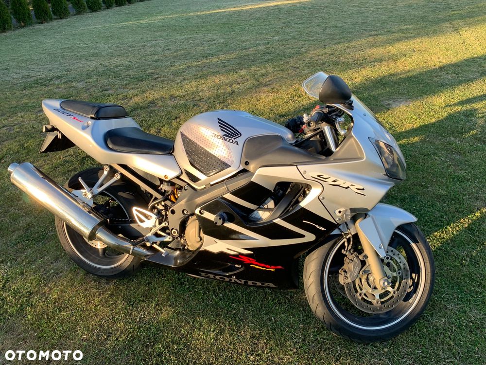 Honda CBR - 7