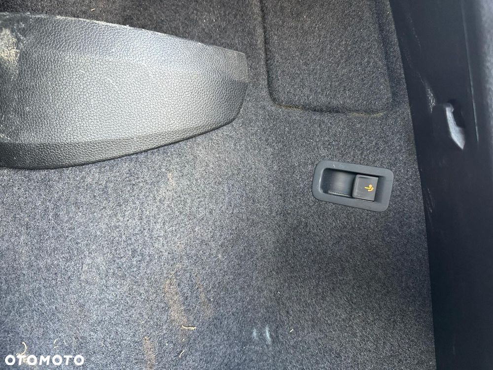 Skoda Karoq 2.0 TDI SCR 4x4 DSG Sportline - 13