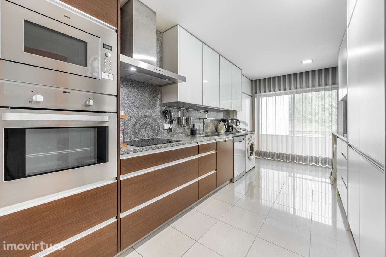 Apartamento T3 de luxo em zona exclusiva de Braga - Grande imagem: 5/26