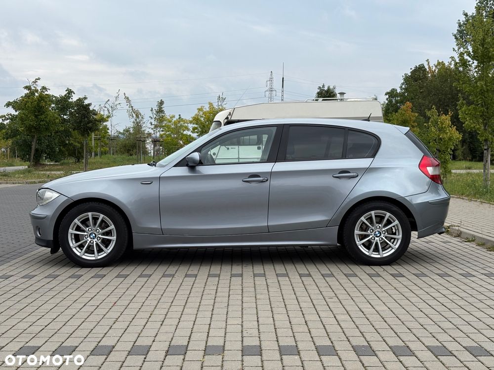 BMW Seria 1 120d - 4