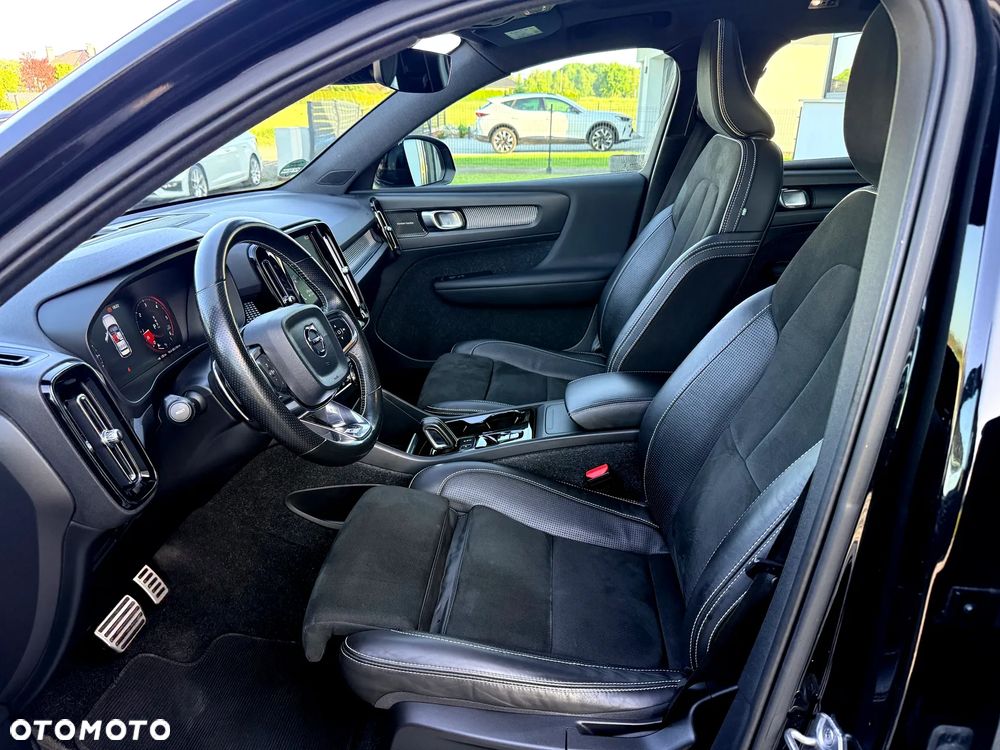 Volvo XC 40 D4 AWD Geartronic R-Design - 33