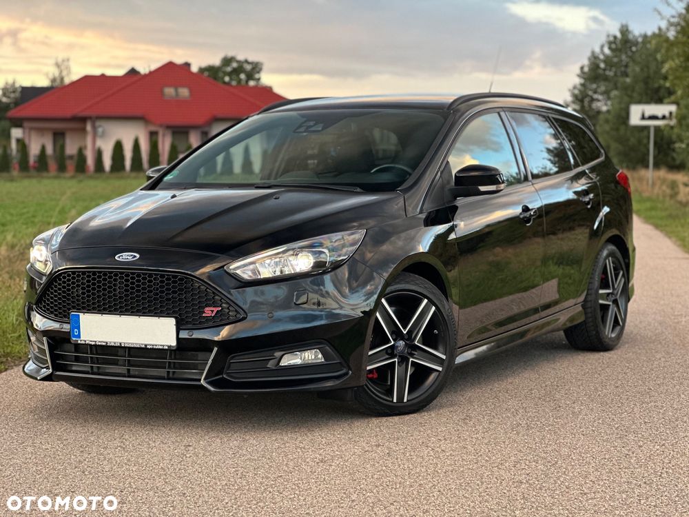 Ford Focus 2.0 TDCi ST - 25