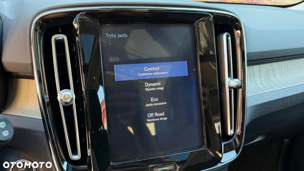 Volvo XC 40 T4 Geartronic Inscription - 29