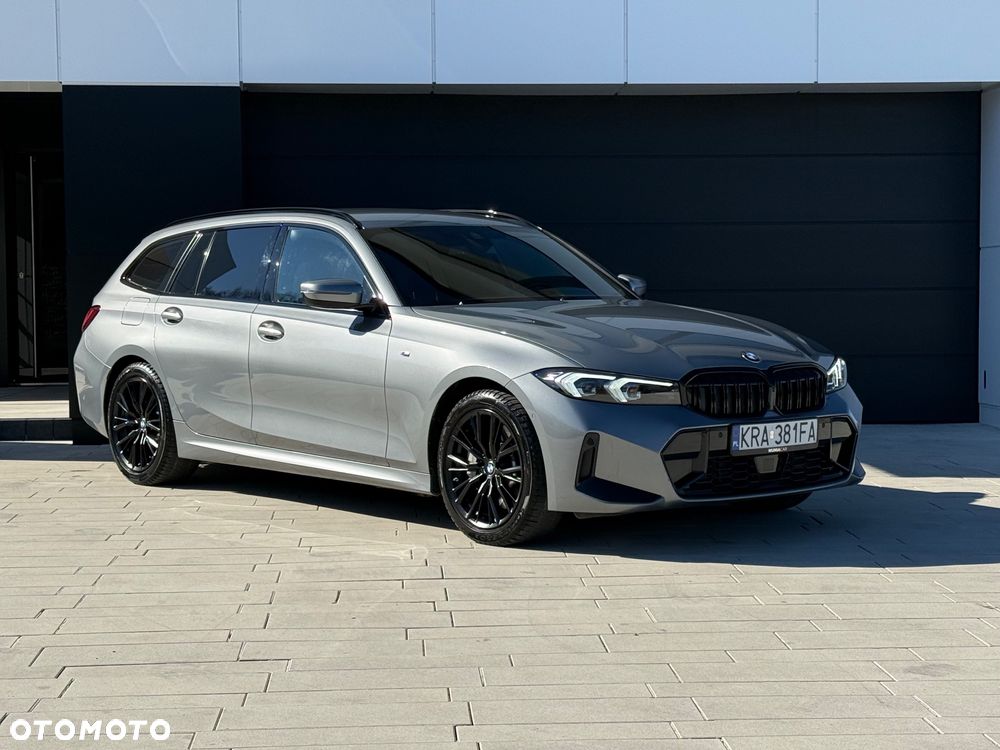 BMW Seria 3 330i xDrive M Sport - 21