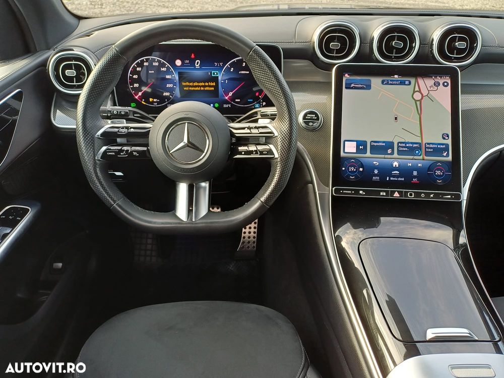 Mercedes-Benz GLC 300 d 4MATIC MHEV - 12