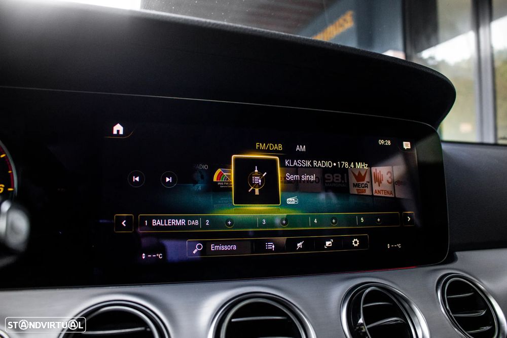 Mercedes-Benz E 300 de Avantgarde 4Matic - 43