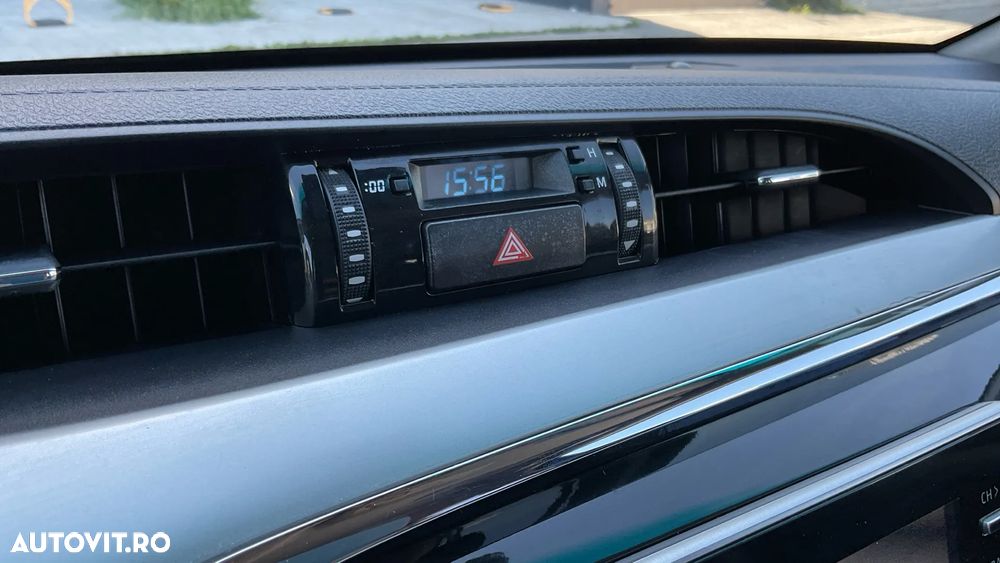 Toyota Hilux 2.4D 150CP 4x4 Double Cab AT Executive - 32