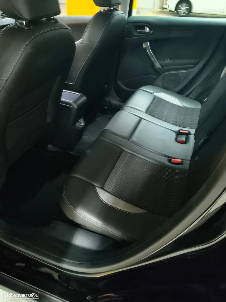 Peugeot 2008 BlueHDi FAP 120 STOP & START Allure - 6