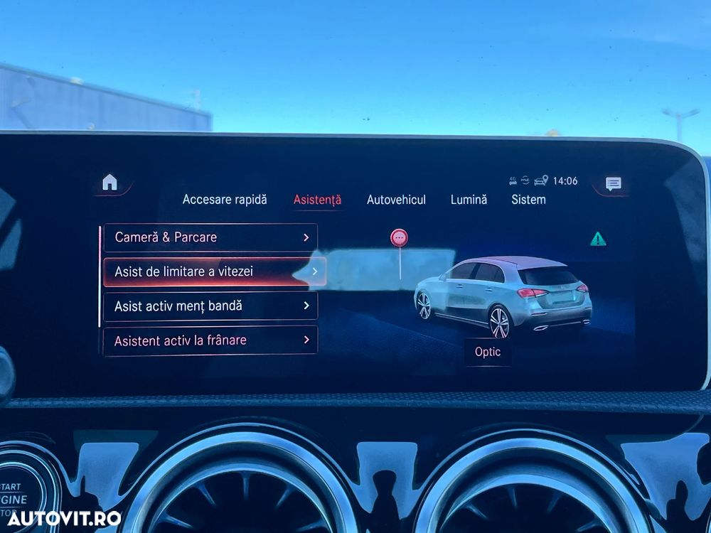 Mercedes-Benz A 200 7G-DCT AMG Line - 26