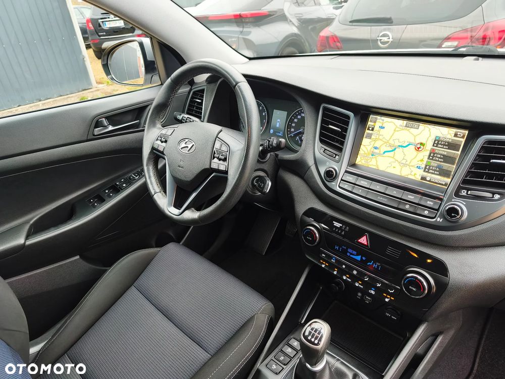 Hyundai Tucson blue 1.6 GDi 2WD Navi - 11