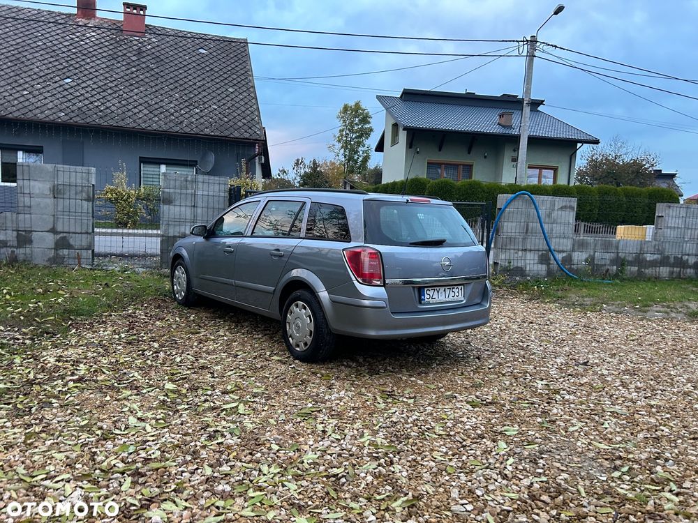 Opel Astra 1.4 Caravan Cosmo - 29