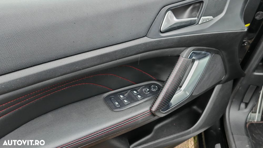 Peugeot 308 SW PureTech 225 GPF EAT8 Stop & Start GT - 21