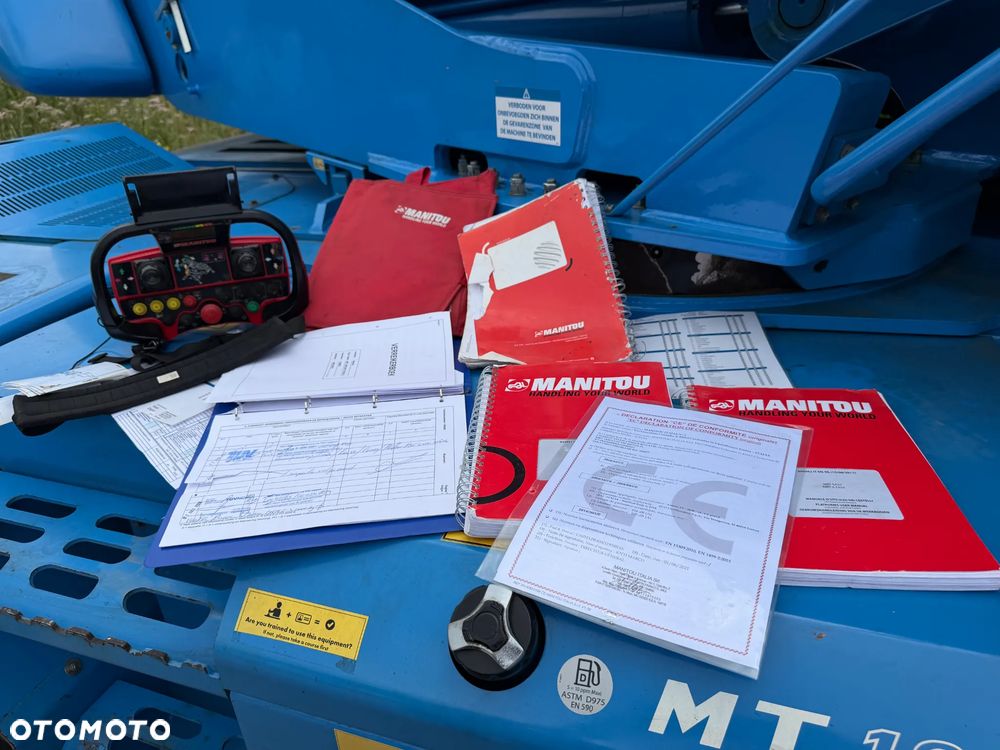 Manitou MRT 1840 Ładowarka Teleskopowa Obrotowa ROTO Dźwig Zwyżka 18 metrów wysuw. 4 tony Udźwig! Maszyna nie różni się od Nowej z Salonu! 2022rok, 1600 mtg.  Pilot zdalnego sterowania! Widły.  Aktualna DEKRA 2027 rok. skręt 4 koła KRAB. Auto-poziomowanie! małe gabaryty maszyny. Mała waga a potężny zasięg i udzwig! Pełna Dokumentacja do maszyny z serwisów CE itd! Maszyna po wszystkich Możliwych serwisach do 2027 roku. Wielka okazja. Ładowarka sprowadzona z Norwegii. Pracowała sporadycznie i lekko w urzędzie miejskim! Zerowe zużycie! - 11