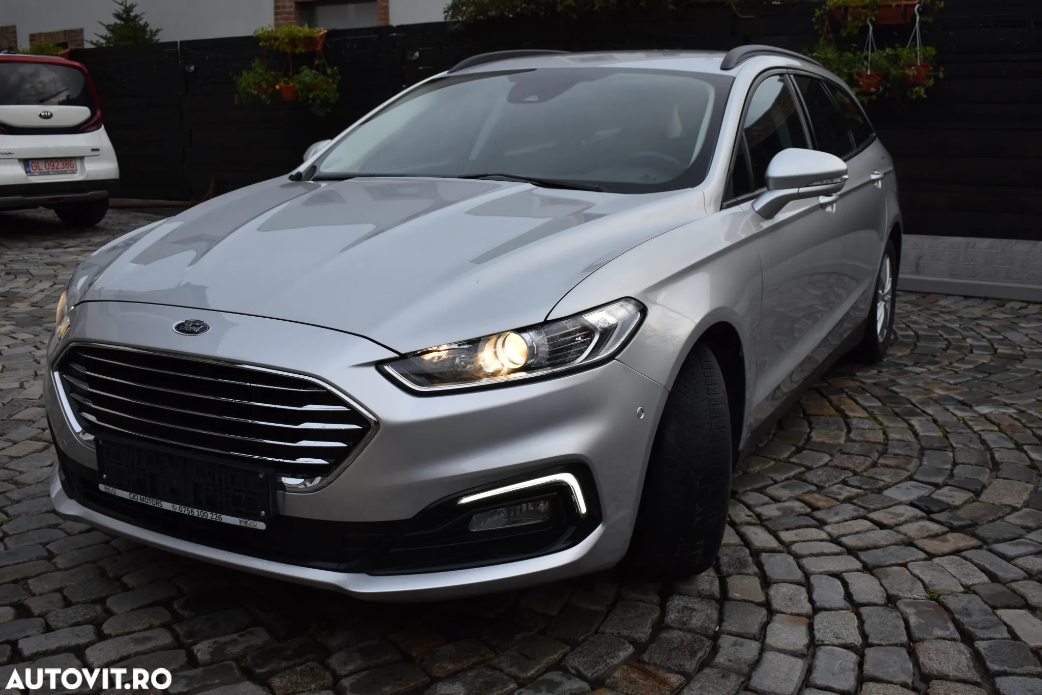 Ford Mondeo 2.0 TDCi Start-Stopp PowerShift-Aut Titanium - 4