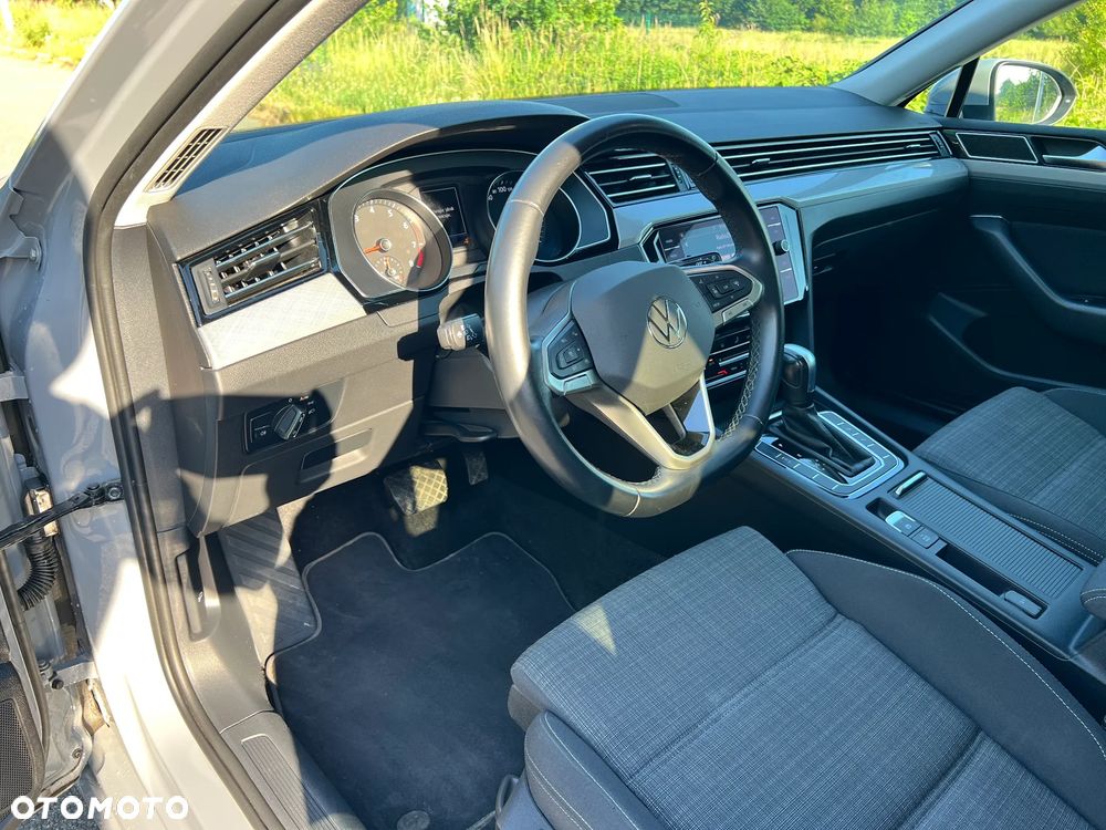 Volkswagen Passat Variant 1.5 TSI EVO Business DSG - 12