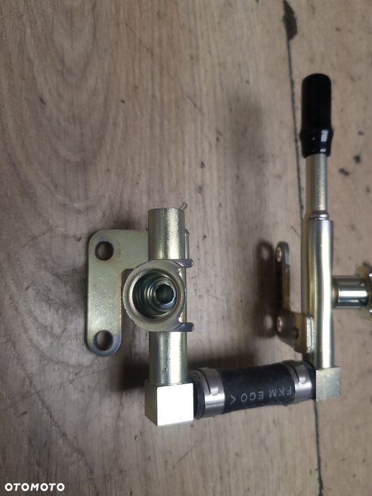 Listwa wtryskowa przewód Suzuki SV1000 K3-K7  15730-16G00 - 8