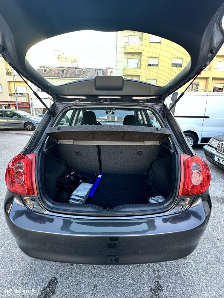 Toyota Auris 1.4 VVT-i Luna - 11