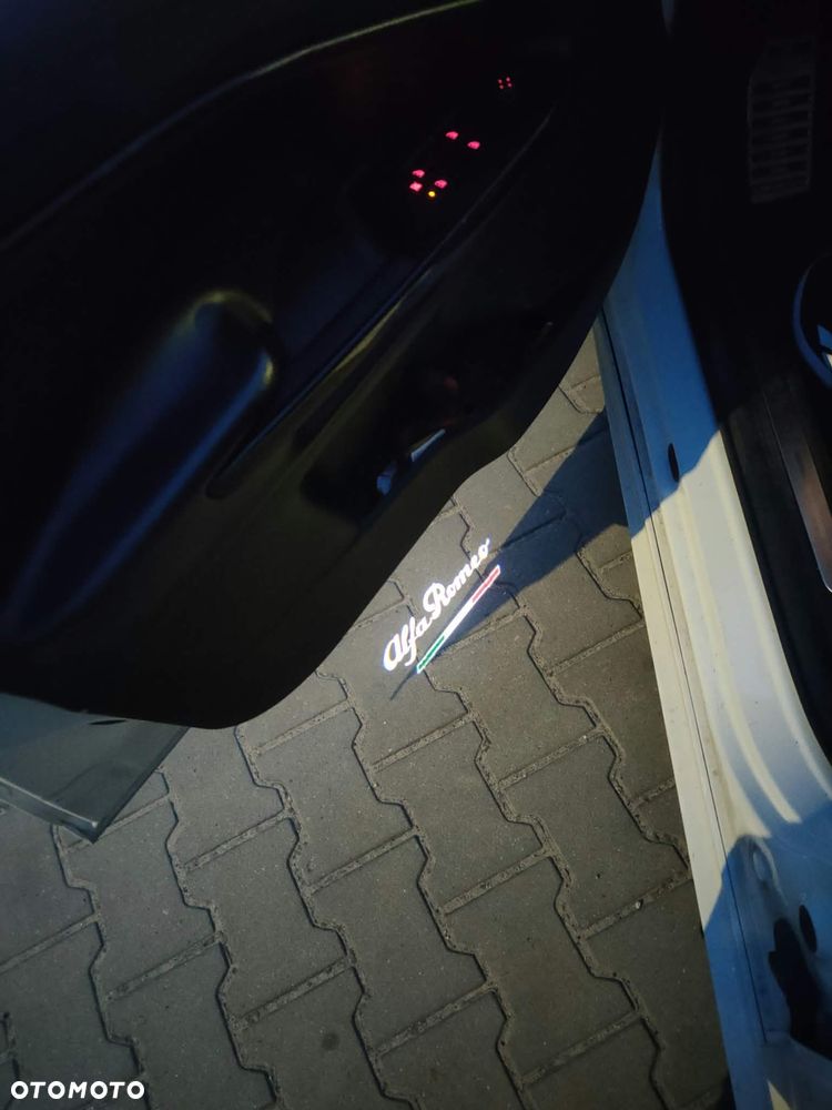 Alfa Romeo Giulietta 1750 TBi Quadrifoglio Verde - 25