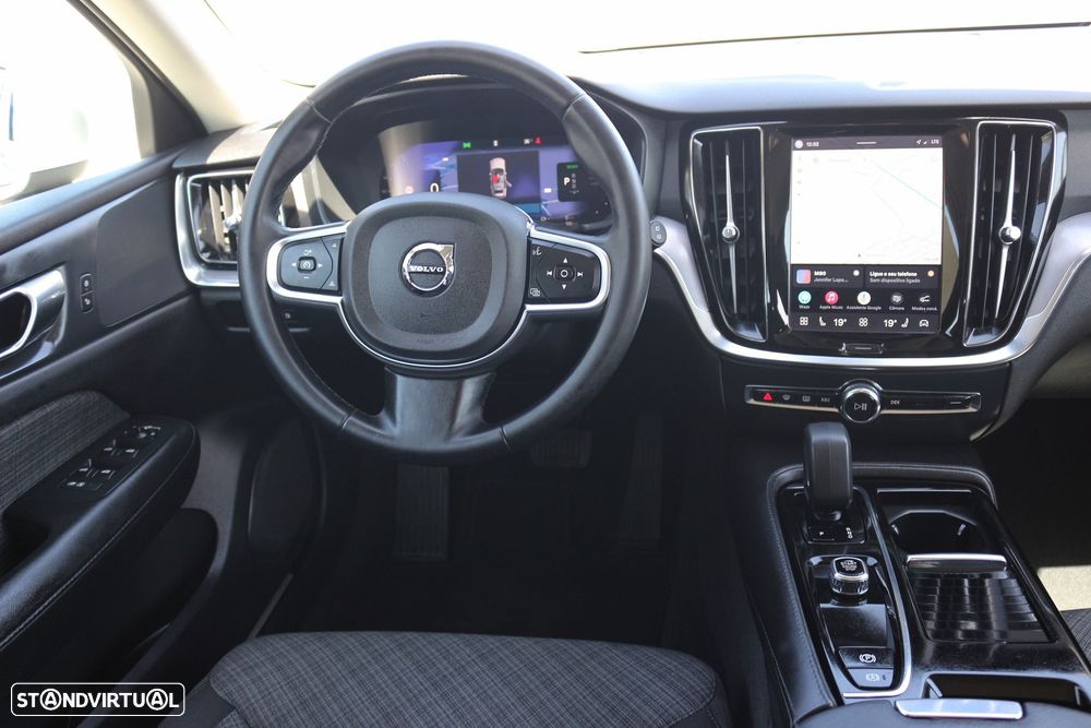 Volvo V60 2.0 T6 AWD TE Essential - 40