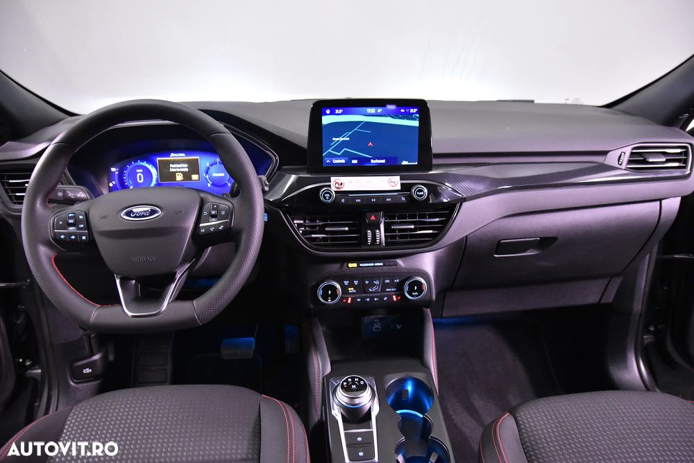 Ford Kuga - 10