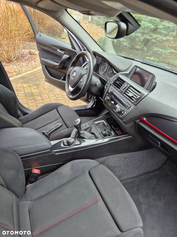 BMW Seria 1 116i Sport Line - 24
