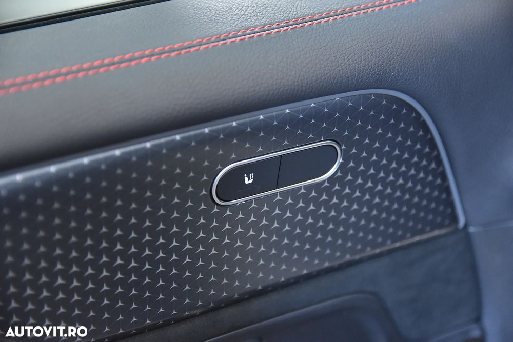 Mercedes-Benz GLB - 15