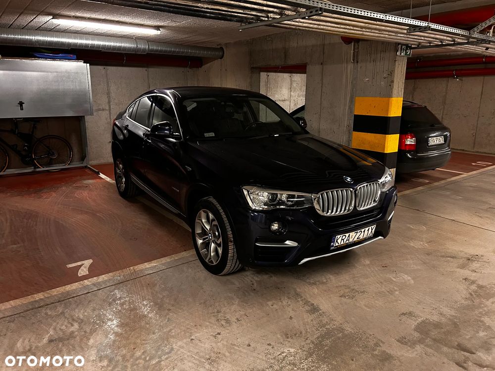 BMW X4 xDrive20i xLine - 4