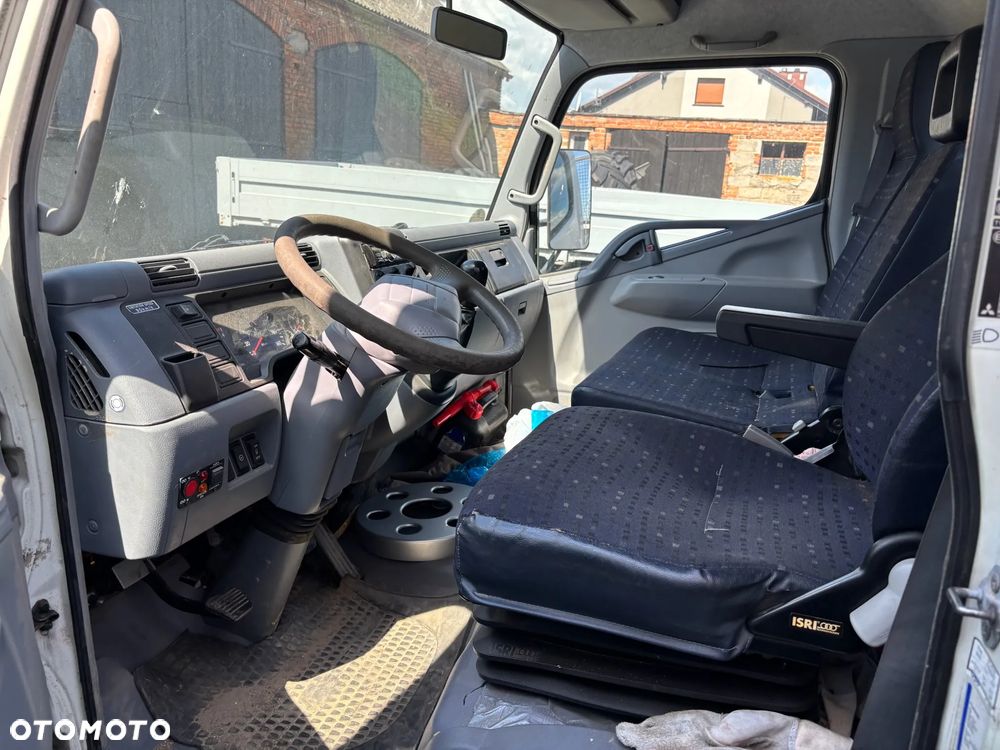 Mitsubishi CANTER FUSO - 15