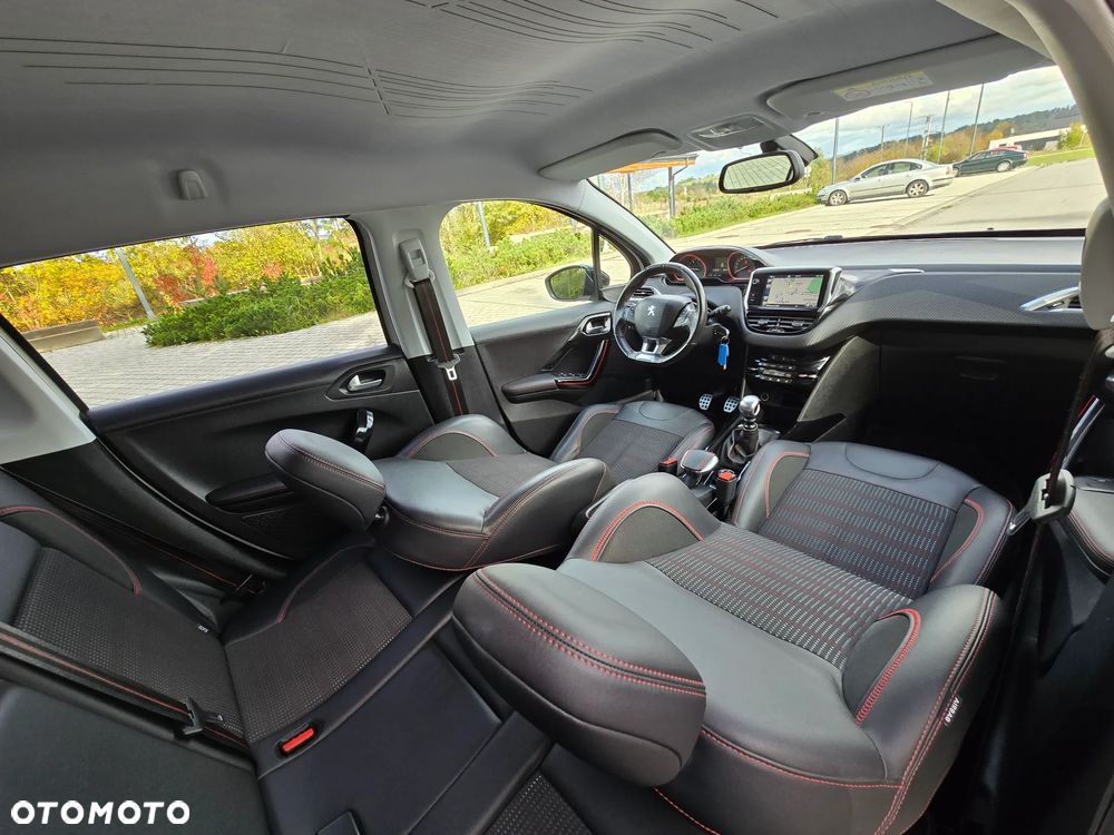 Peugeot 2008 BlueHDi FAP 120 STOP & START GT-Line Edition - 14