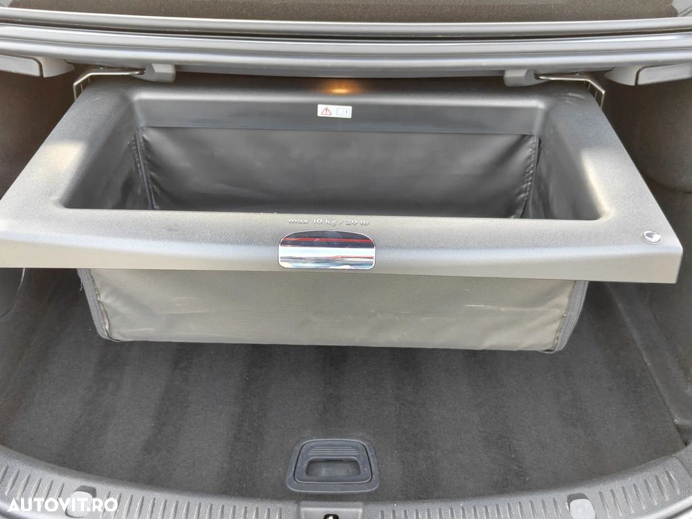 Mercedes-Benz E AMG 63 4Matic AMG Speedshift 9G-MCT - 33