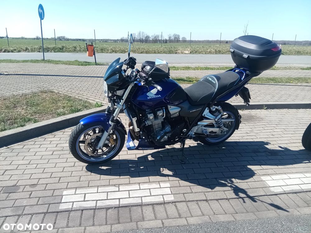 Honda CB - 2