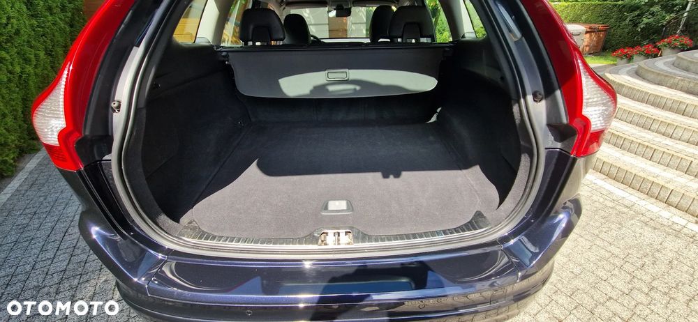 Volvo XC 60 D3 Drive-E Momentum - 13