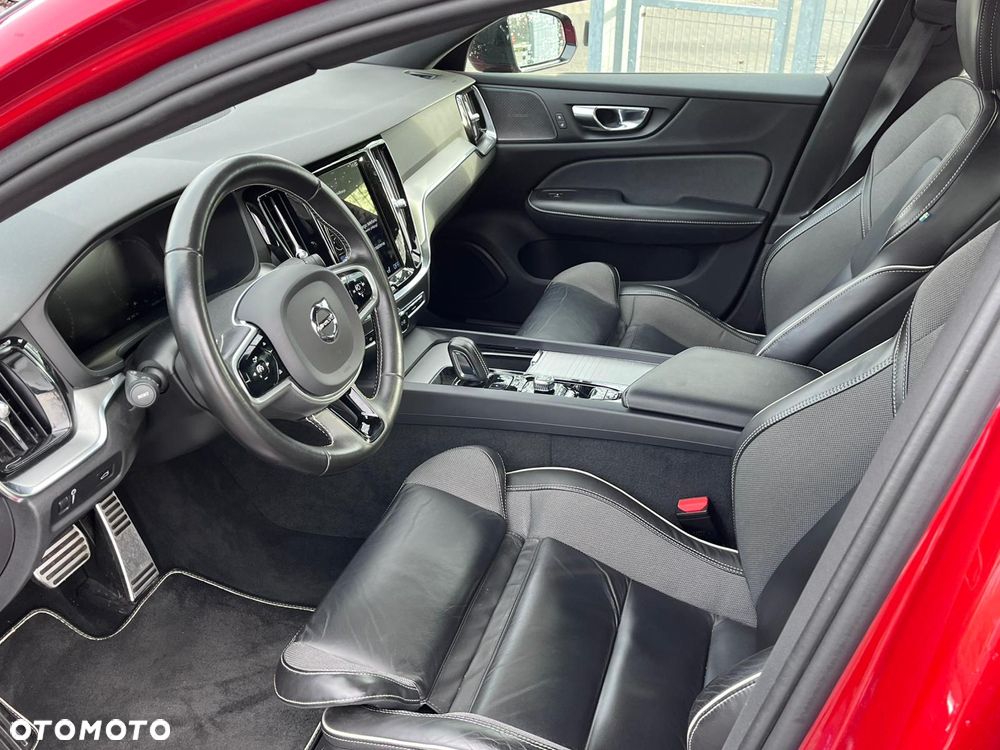 Volvo S60 B4 B R-Design - 6