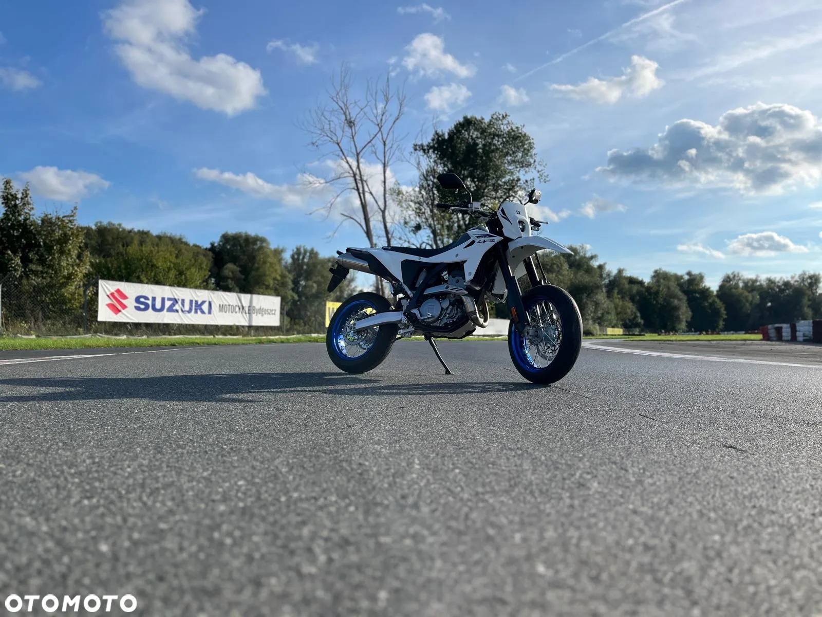 Suzuki DR-Z - 10