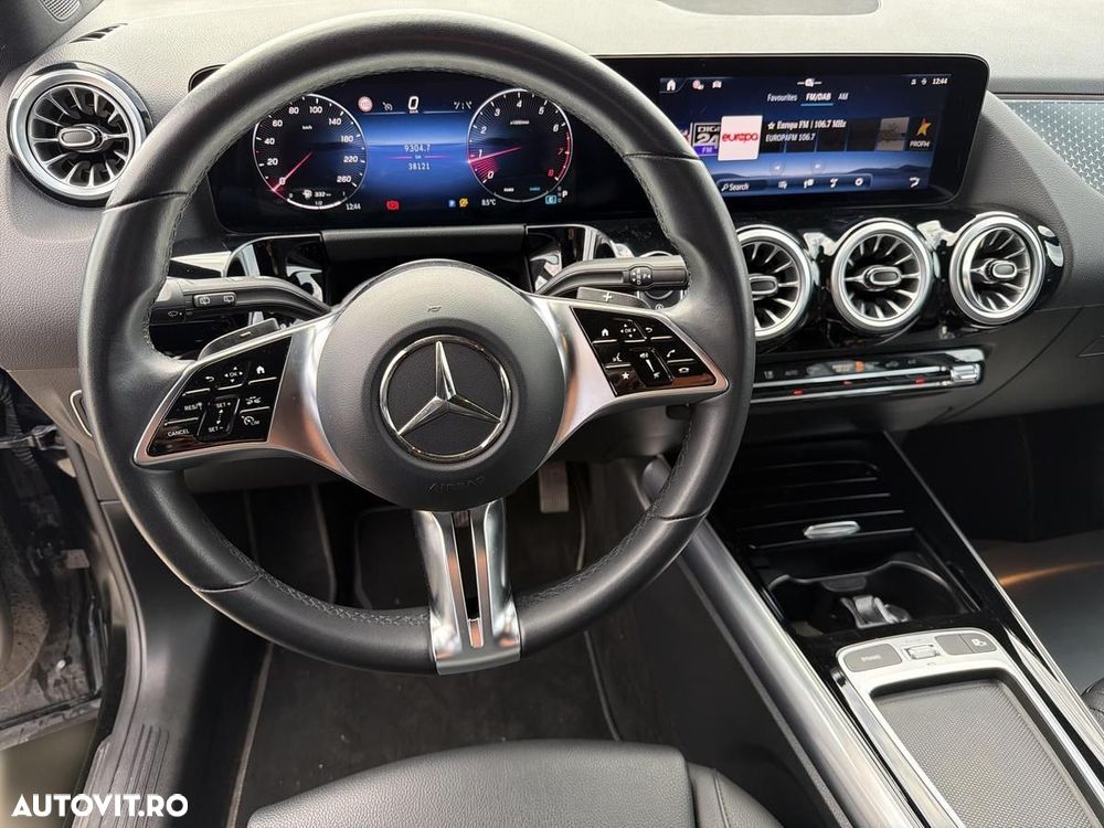 Mercedes-Benz GLA - 11