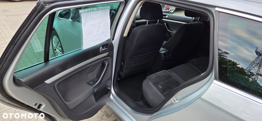 Volkswagen Golf 2.0 TDI Highline - 6