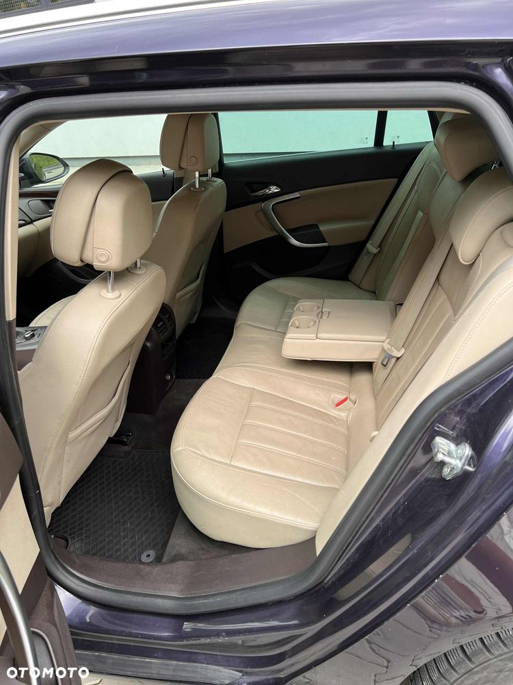 Opel Insignia - 14