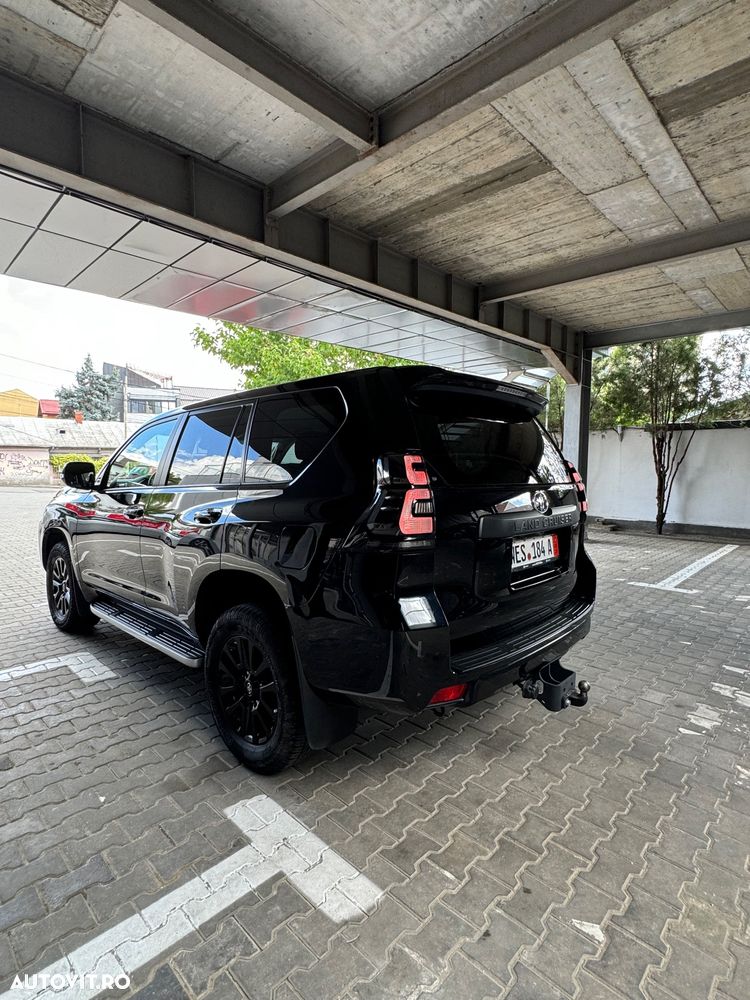 Toyota Land Cruiser - 3