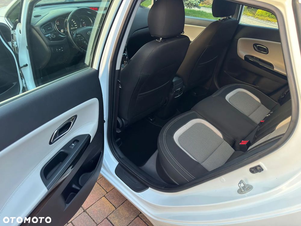 Kia Ceed - 7