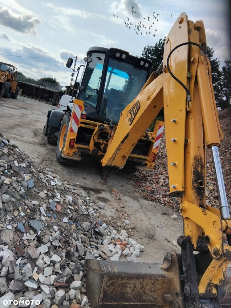 JCB 3CX Contractor - 4