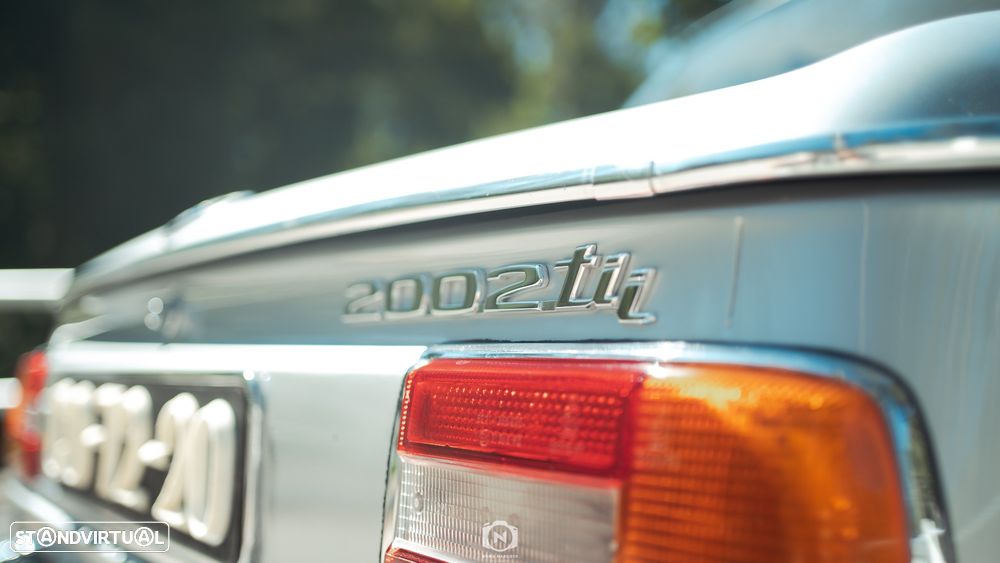 BMW 2002 - 25