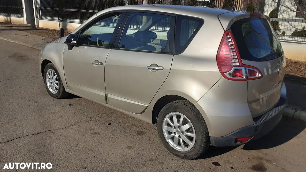 Renault Scenic - 4