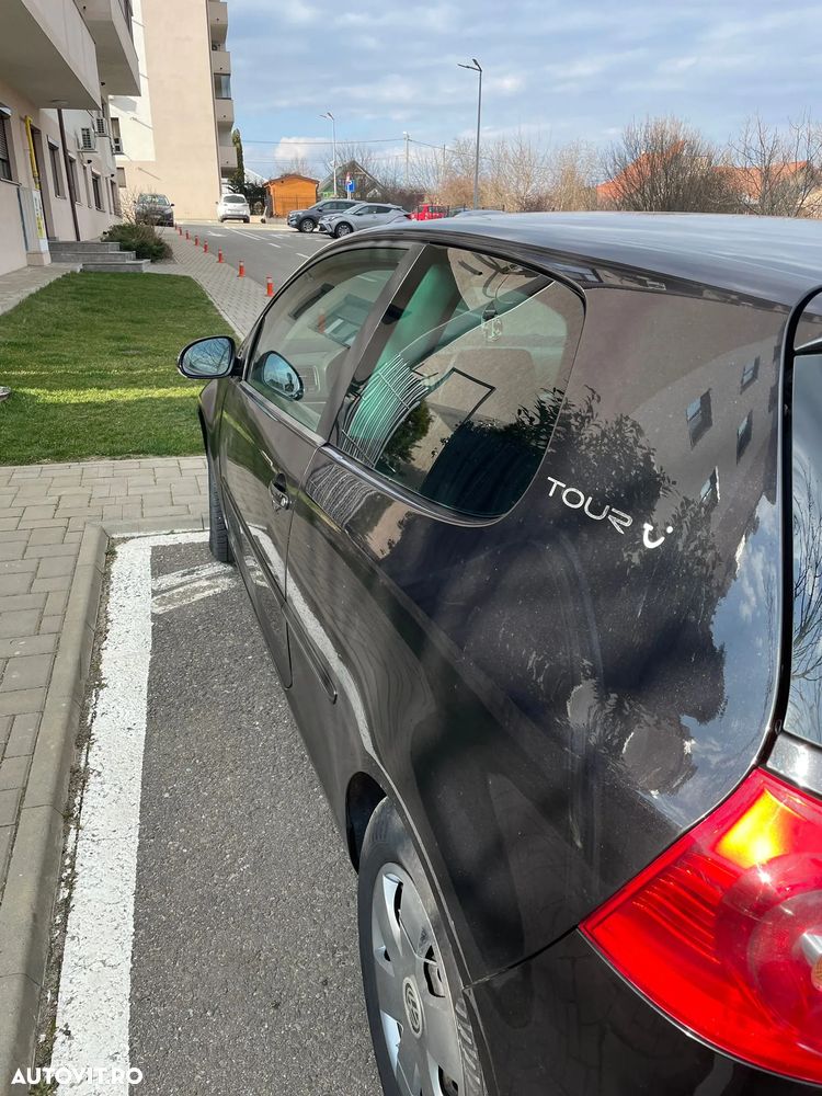 Volkswagen Golf 1.9 TDI DPF Tour - 5