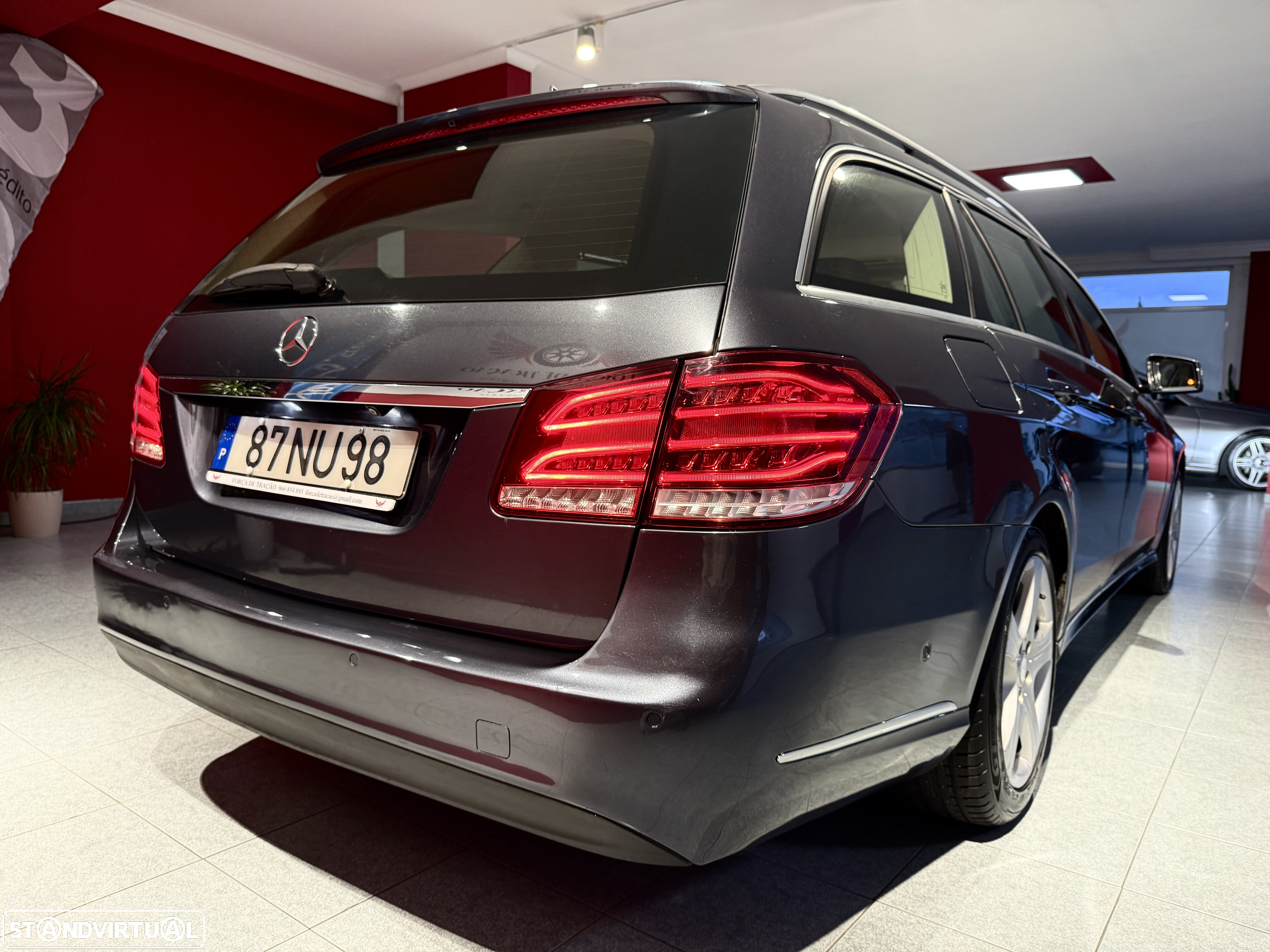 Mercedes-Benz E 350 BlueTEC Avantgarde BE 4-Matic - 6
