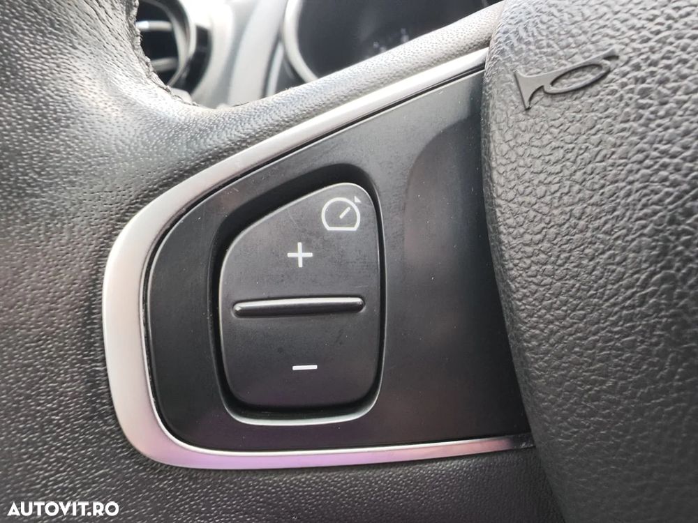 Renault Clio - 21