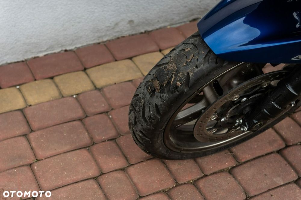 Suzuki GSX - 7