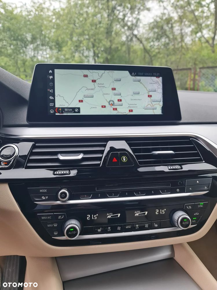 BMW Seria 5 520d xDrive Luxury Line sport - 15